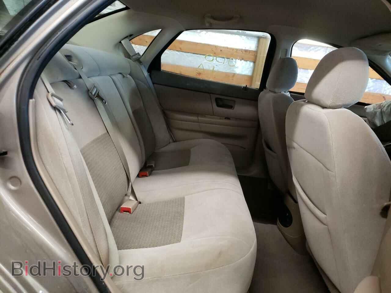 2006 FORD TAURUS - VIN: 1FAFP53U46A204679 - Фото 6