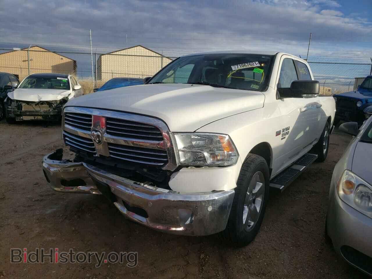 2019 RAM 1500 - VIN: 1C6RR6TT8KS694036 - Фото 2