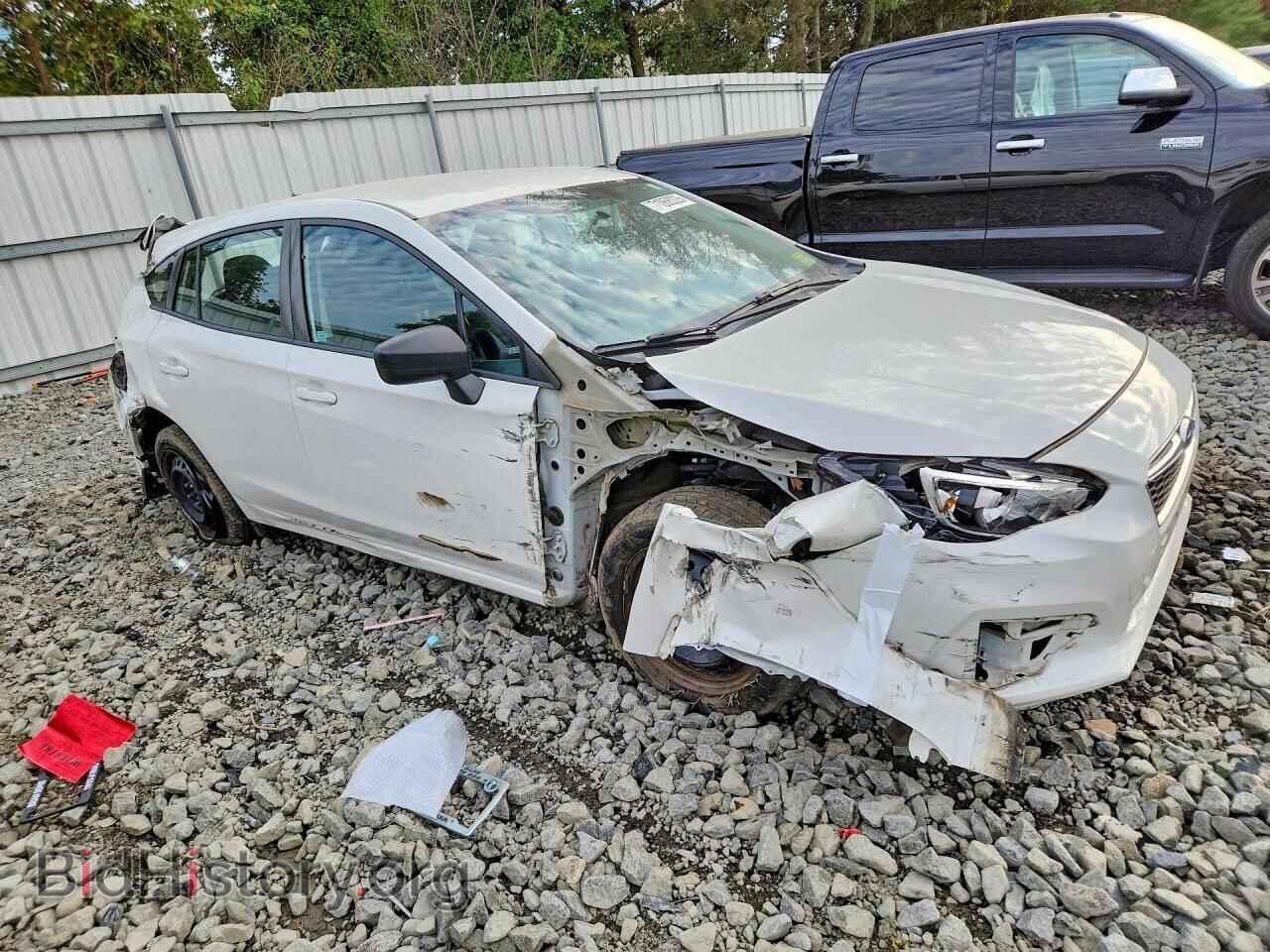 2017 Subaru IMPREZA (VIN 4S3GTAA67H3726656) — фото 4 из 12