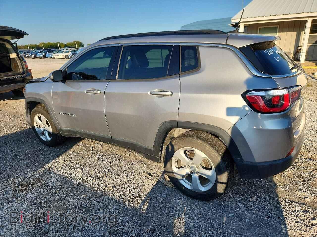 2018 JEEP COMPASS - VIN: 3C4NJCBB0JT407808 - Фото 2