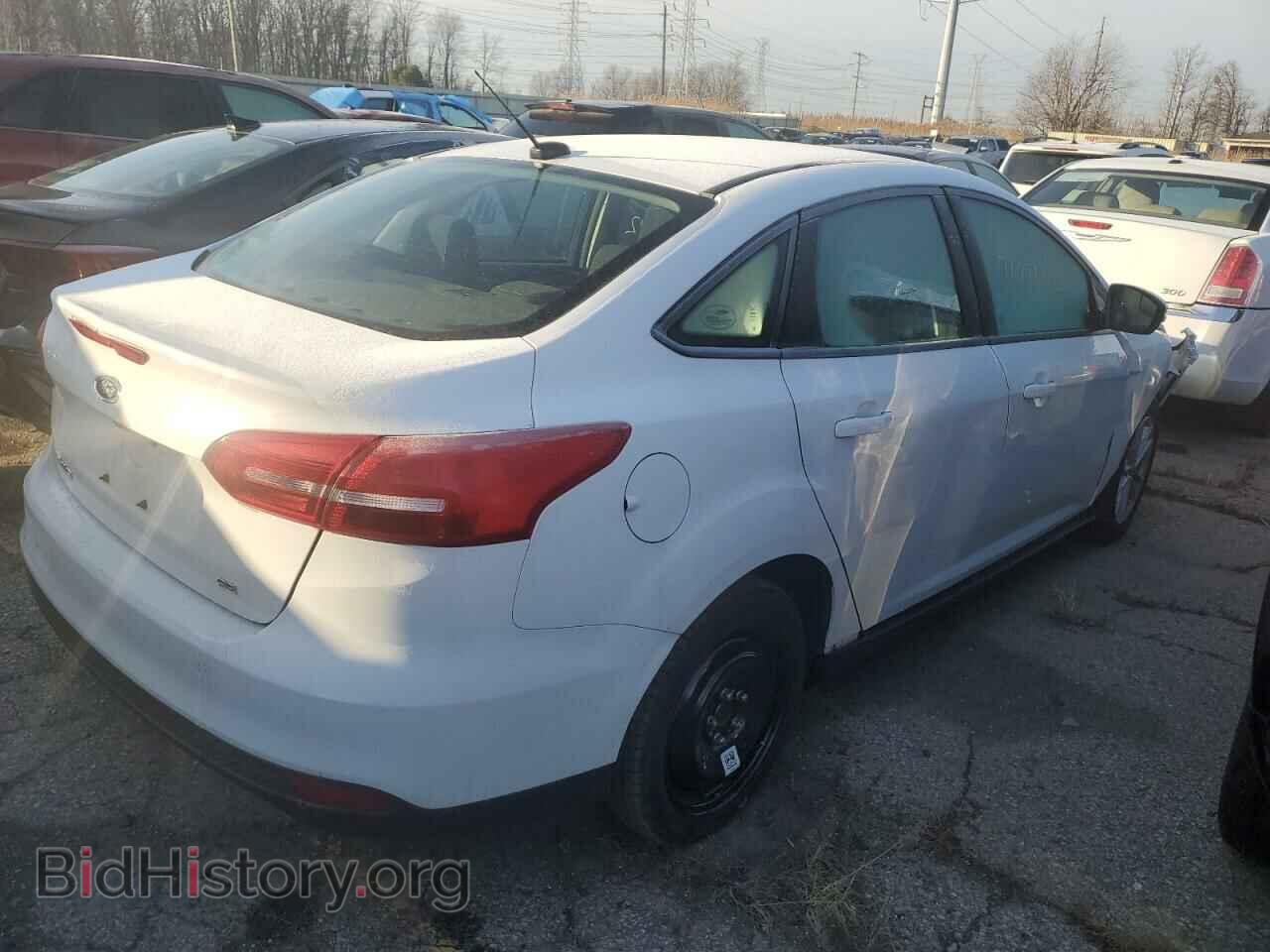 2017 FORD FOCUS - VIN: 1FADP3F23HL222376 - Фото 3
