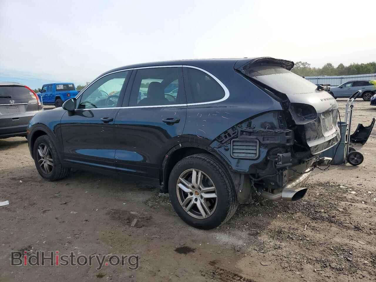 2016 PORSCHE CAYENNE - VIN: WP1AA2A21GLA10539 - Photo 2