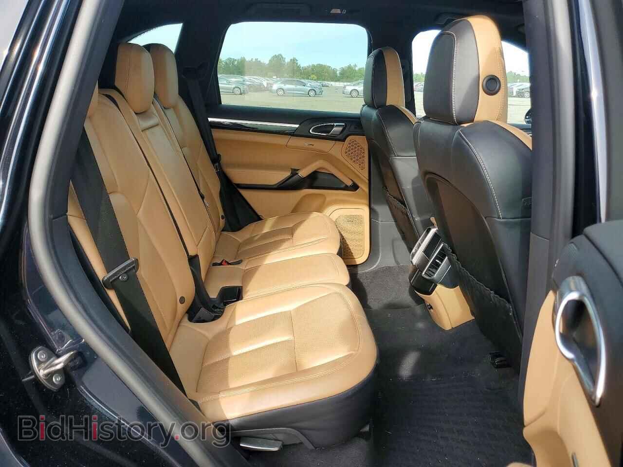 2016 PORSCHE CAYENNE - VIN: WP1AA2A21GLA10539 - Photo 11