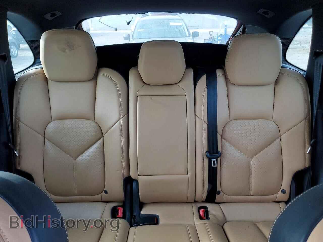 2016 PORSCHE CAYENNE - VIN: WP1AA2A21GLA10539 - Photo 10