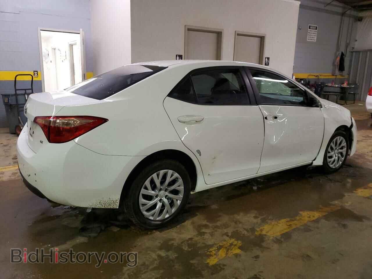 2017 TOYOTA COROLLA - VIN: 2T1BURHEXHC840676 - Фото 3