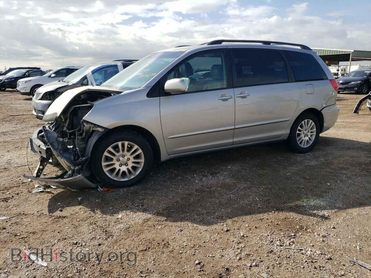 Photo 5TDYK4CC4AS299520 - TOYOTA All Models 2010