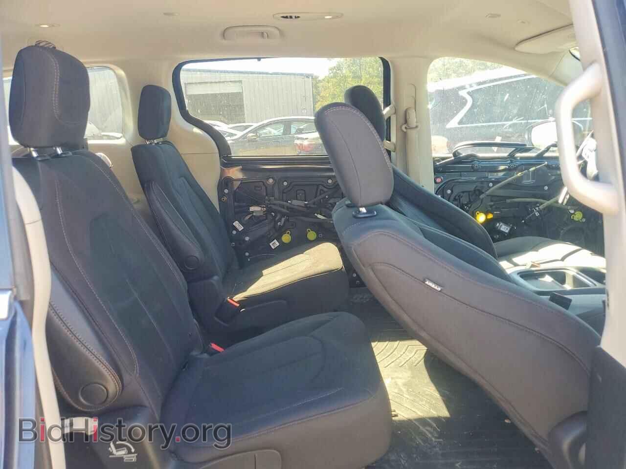 2019 CHRYSLER PACIFICA - VIN: 2C4RC1FG2KR738061 - Photo 11