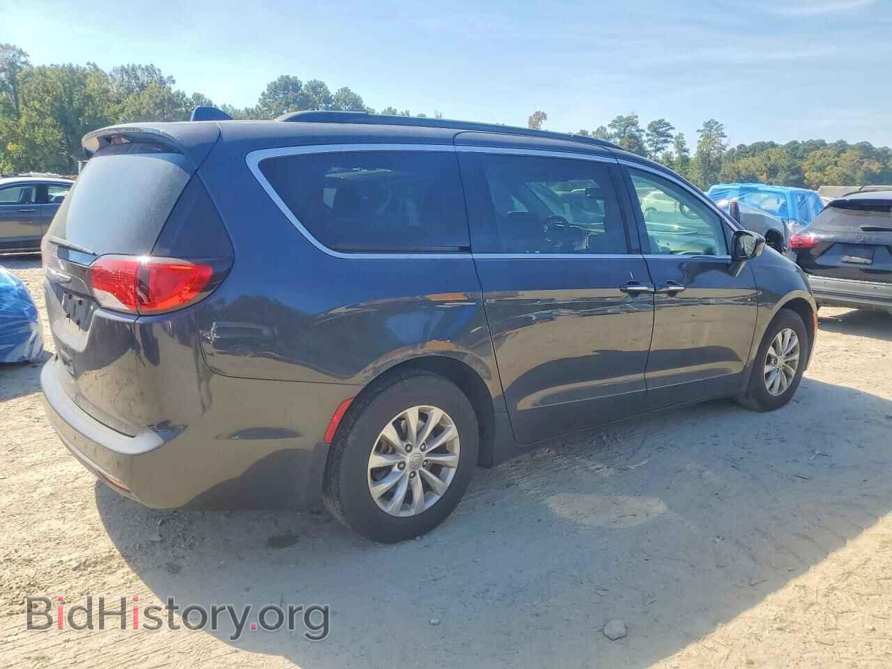 2019 CHRYSLER PACIFICA - VIN: 2C4RC1FG2KR738061 - Photo 3
