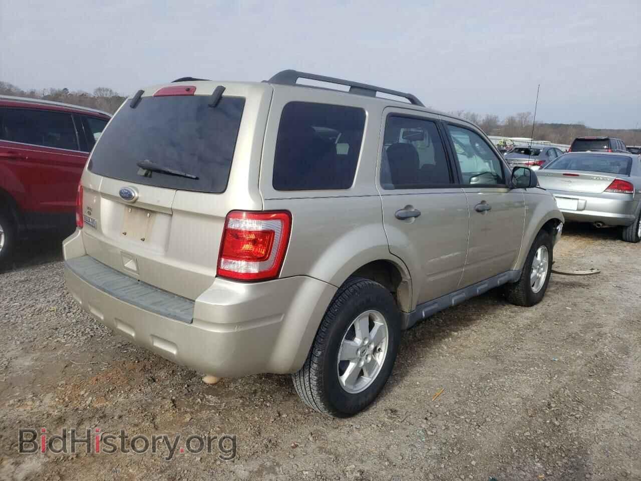 2010 FORD ESCAPE - VIN: 1FMCU0D76AKC43306 - Фото 3