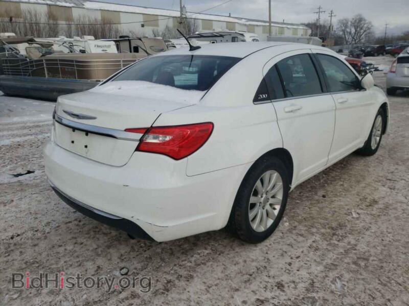 2013 Chrysler 200 (VIN 1C3CCBBB4DN655418) — photo 4 of 10