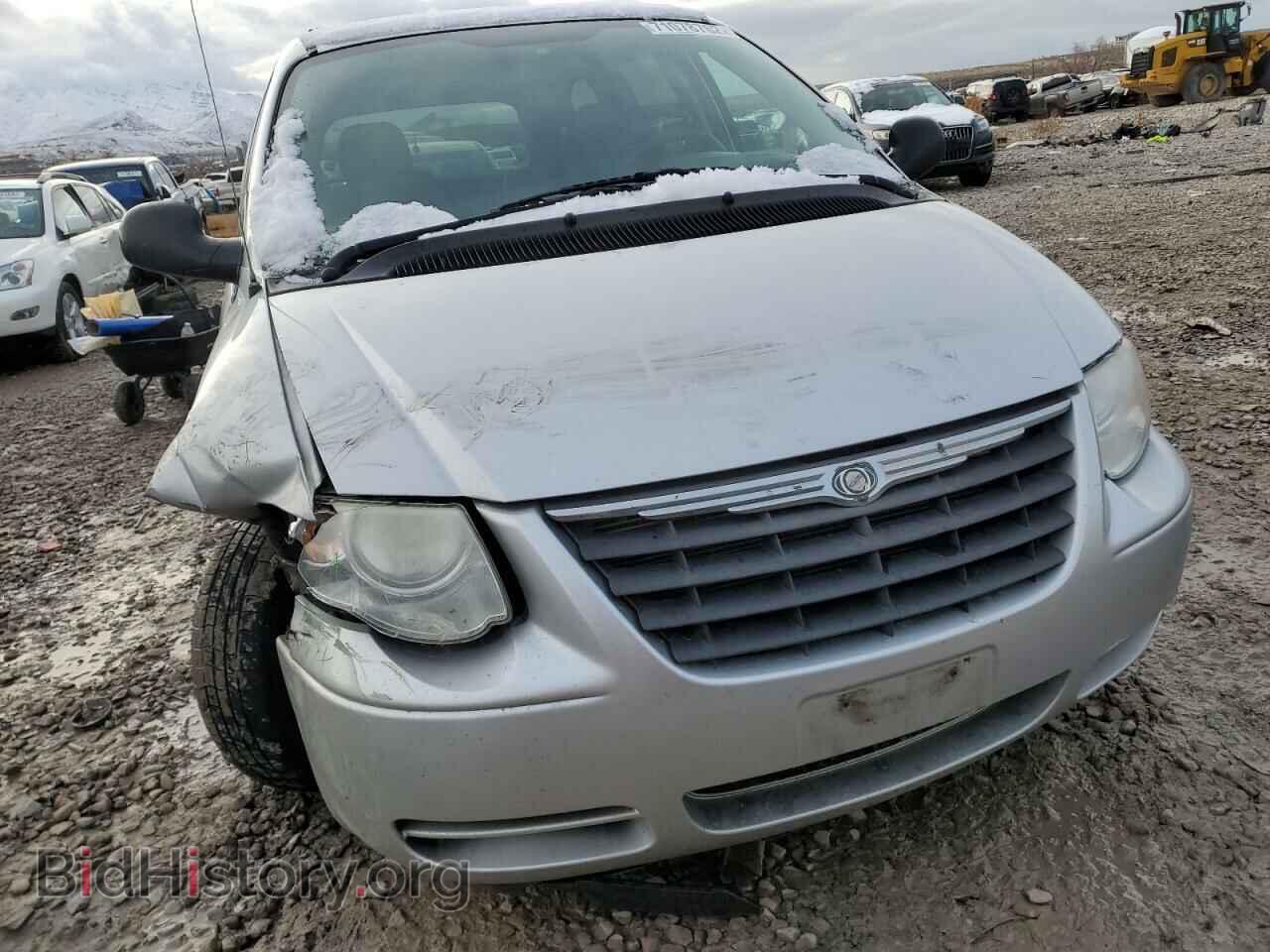 2007 CHRYSLER MINIVAN - VIN: 2A8GP44R07R331065 - Фото 5