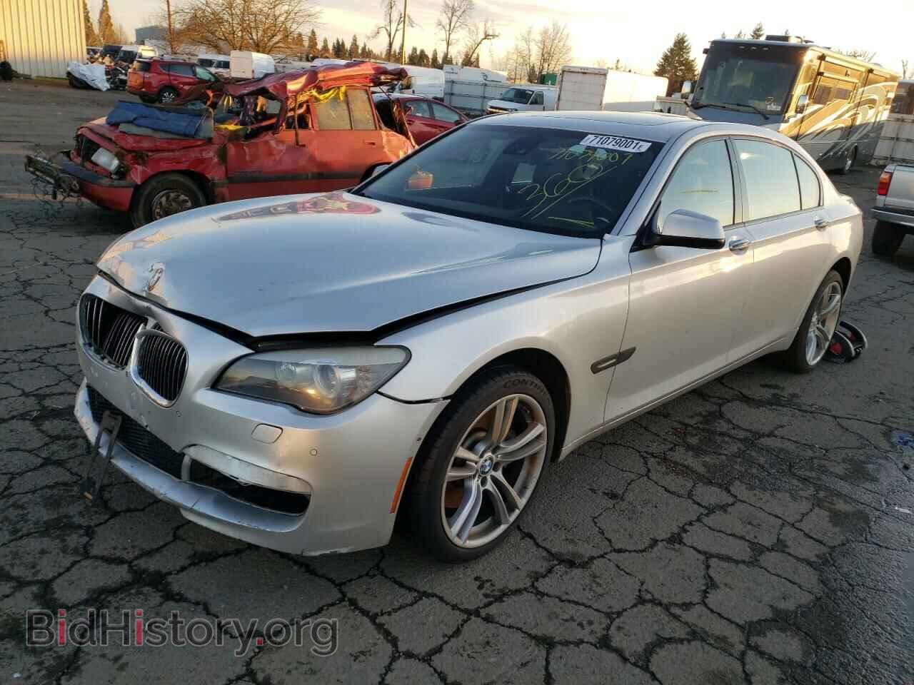 2012 BMW 7 SERIES - VIN: WBAKB8C55CC962481 - Фото 2