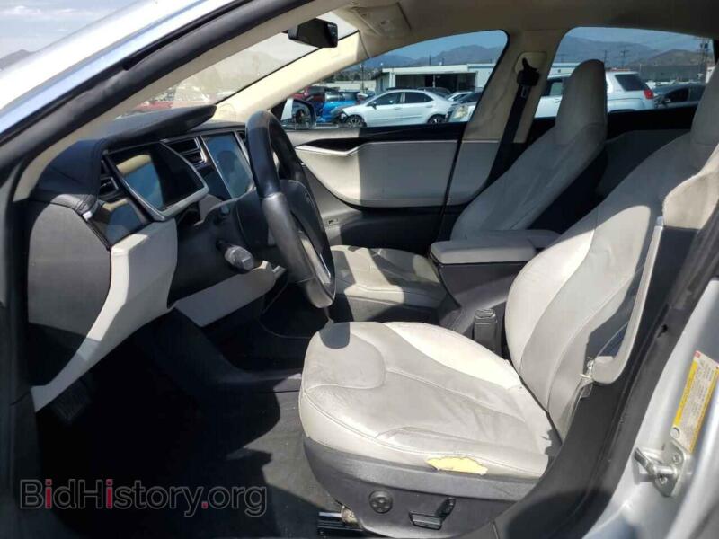 2013 Tesla MODEL S (VIN 5YJSA1CG1DFP18328) — фото 7 из 14