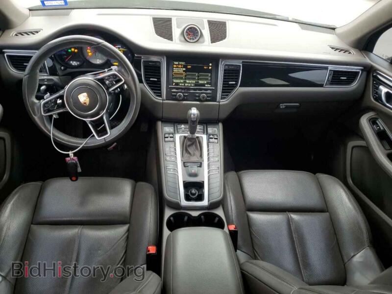 2016 Porsche MACAN (VIN WP1AB2A58GLB52863) — фото 8 из 13