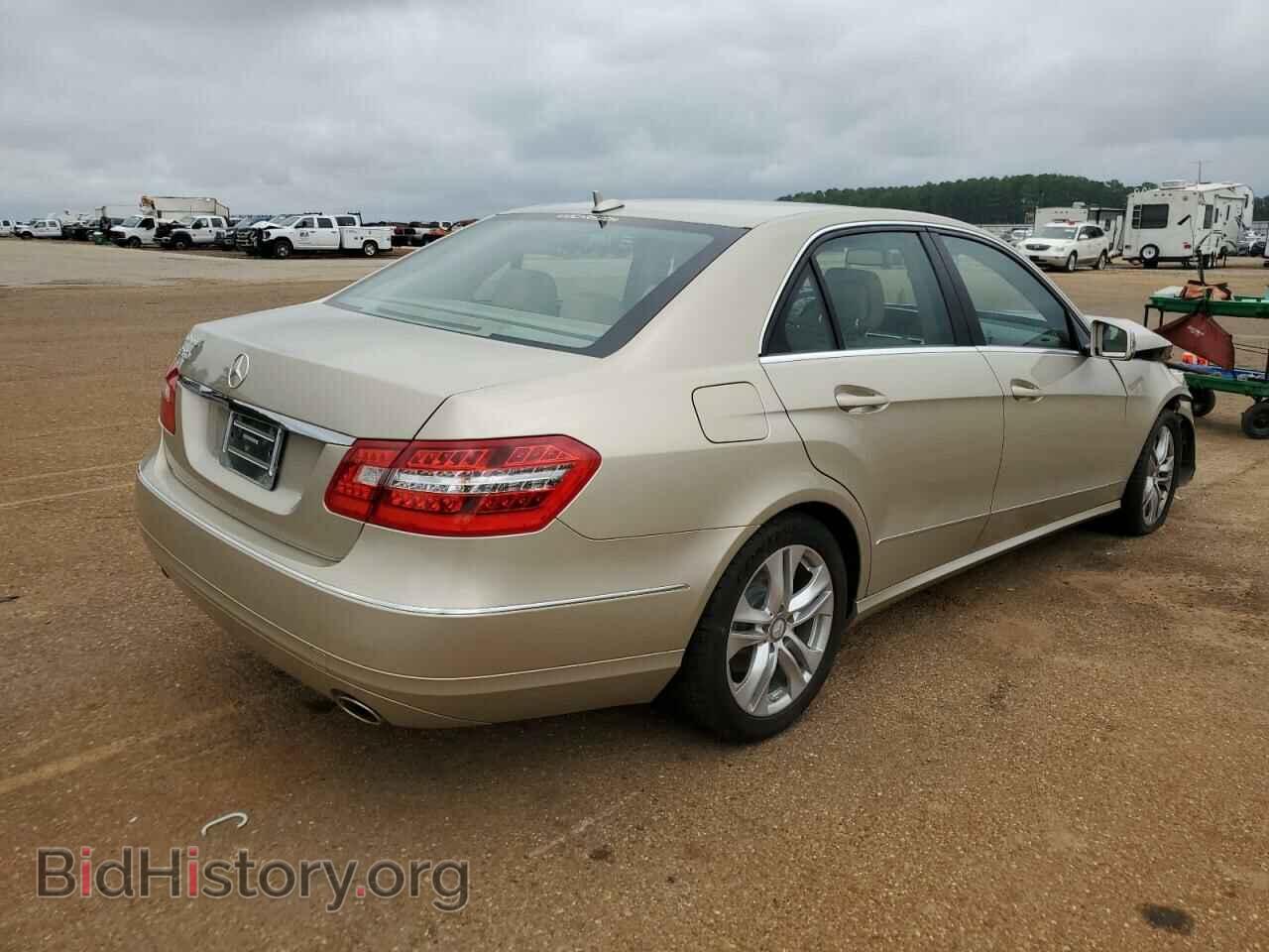 2010 MERCEDES-BENZ E-CLASS - VIN: WDDHF5GB8AA129093 - Фото 3