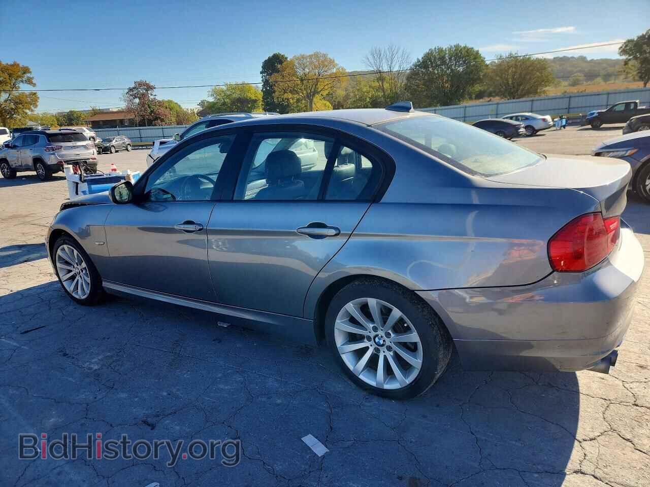 2011 BMW 3 SERIES - VIN: WBAPH7C53BA801281 - Фото 2