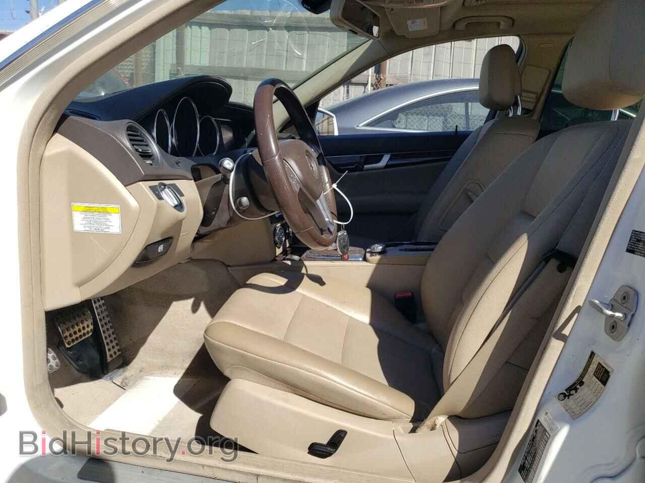 2013 MERCEDES-BENZ C-CLASS - VIN: WDDGF8AB2DR257423 - Фото 7