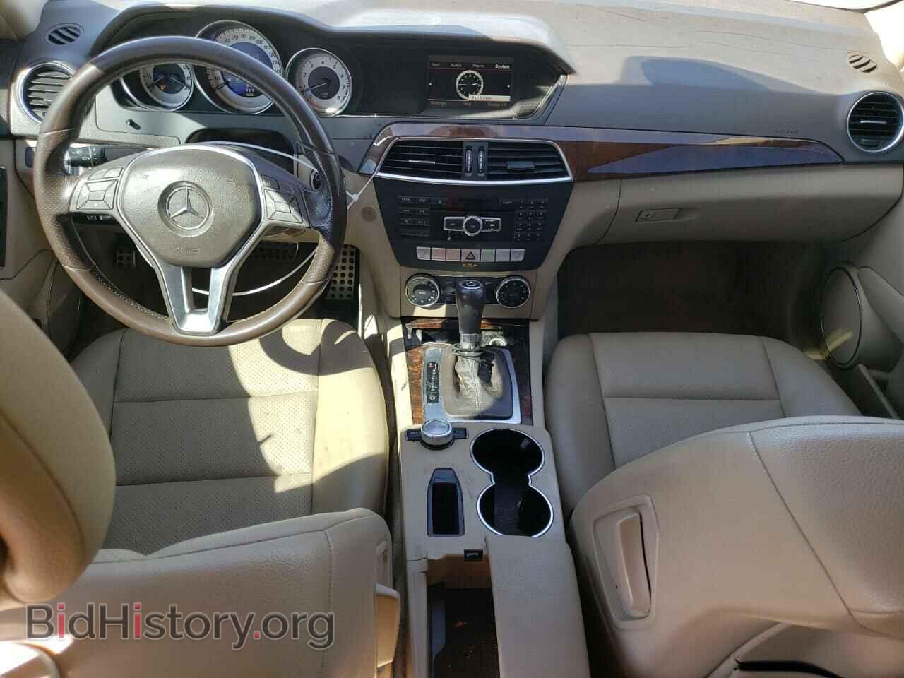 2013 MERCEDES-BENZ C-CLASS - VIN: WDDGF8AB2DR257423 - Фото 8