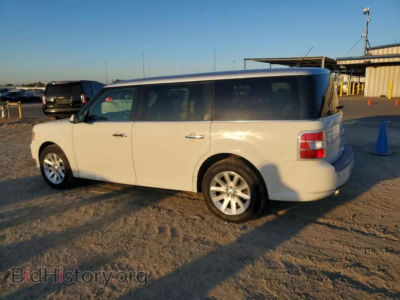 2011 FORD FLEX - VIN: 2FMGK5CC5BBD35179 - Photo 2