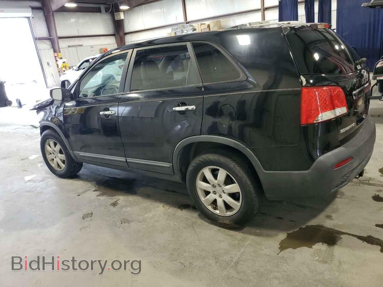 2011 KIA SORENTO - VIN: 5XYKT4A18BG018564 - Photo 2