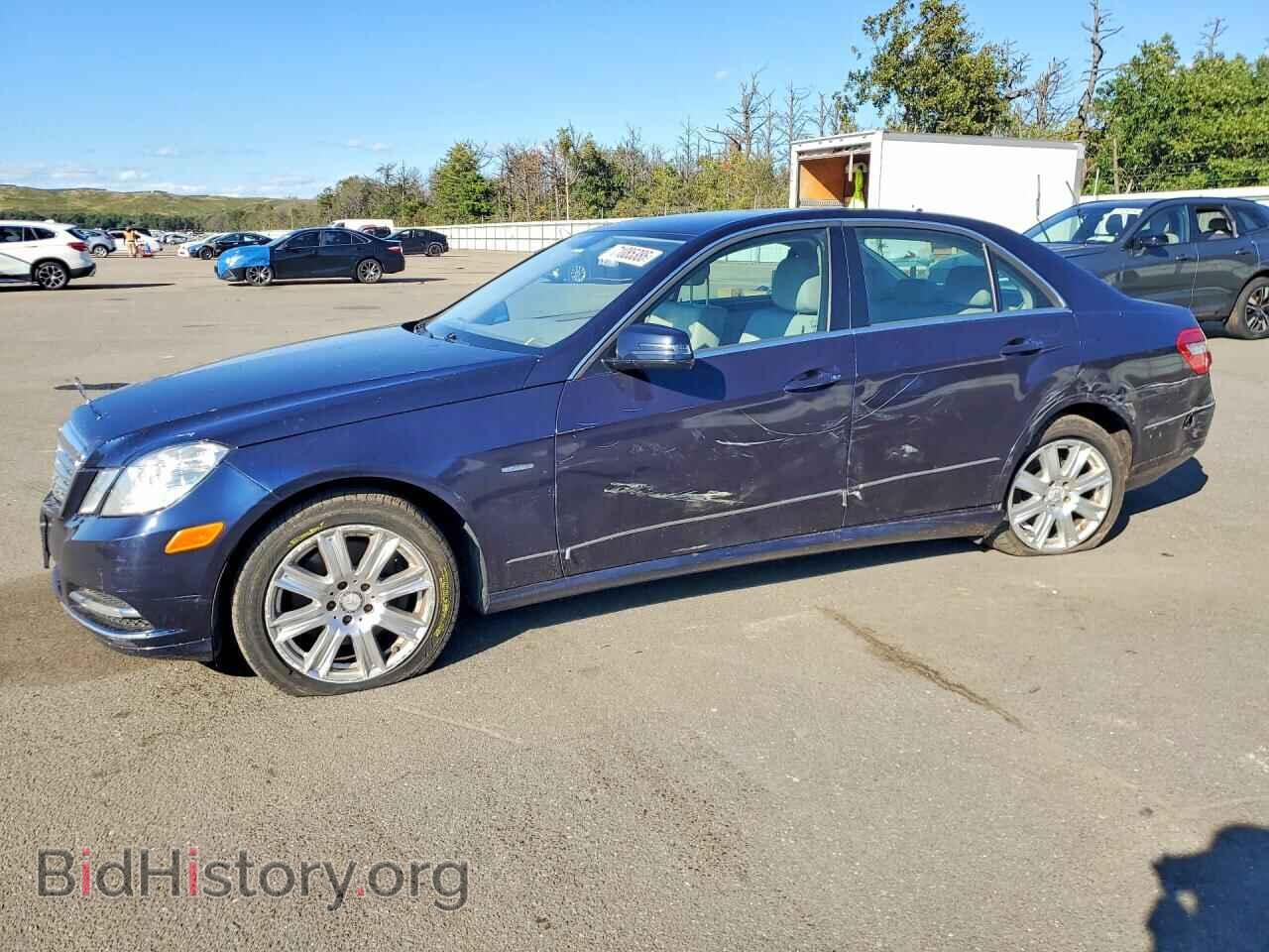 Photo WDDHF8JB7CA562501 - MERCEDES-BENZ E-CLASS 2012