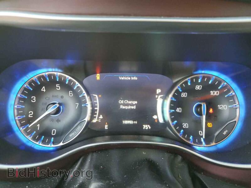 2017 Chrysler PACIFICA (VIN 2C4RC1GG6HR517666) — photo 9 of 13