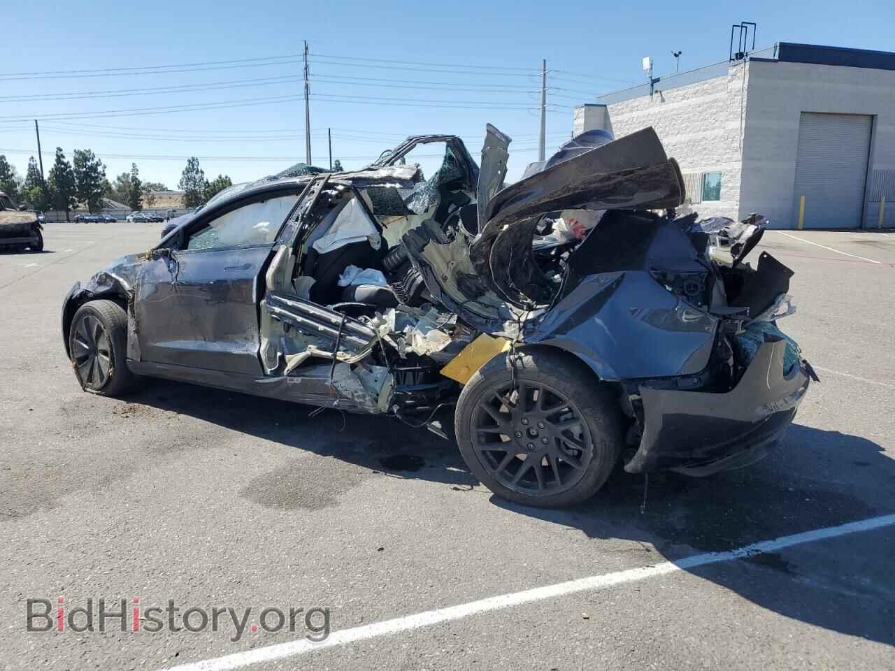 2025 TESLA MODEL 3 - VIN: 5YJ3E1EAXSF966477 - Photo 2