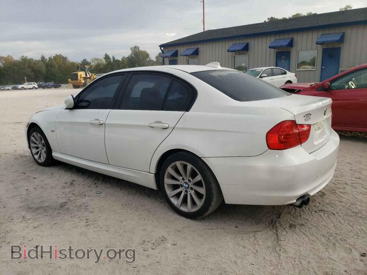2011 BMW 3 SERIES - VIN: WBAPH7C57BE850685 - Фото 2