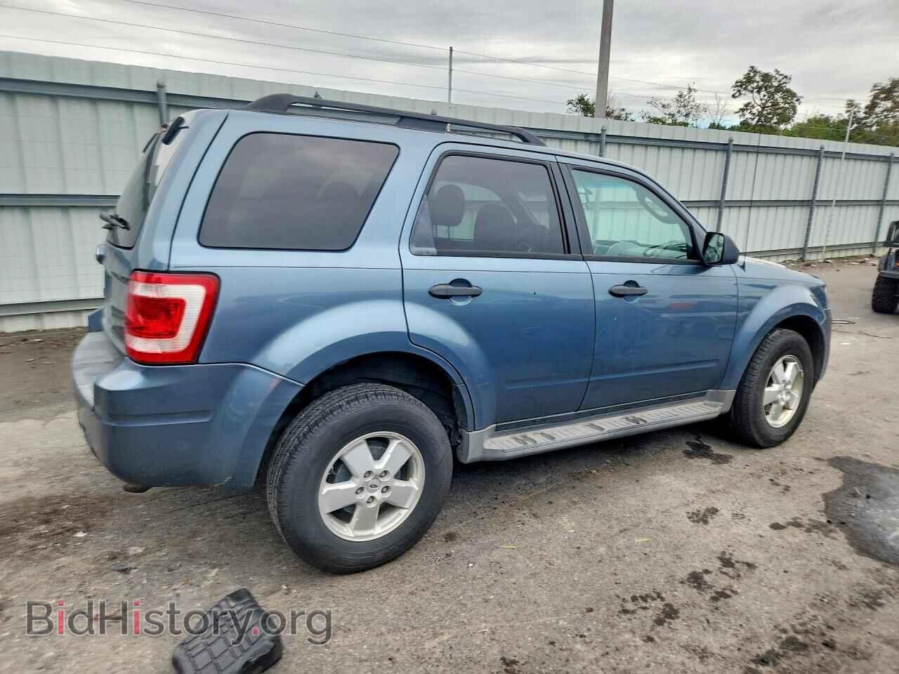 2011 FORD ESCAPE - VIN: 1FMCU0D70BKA98524 - Фото 3