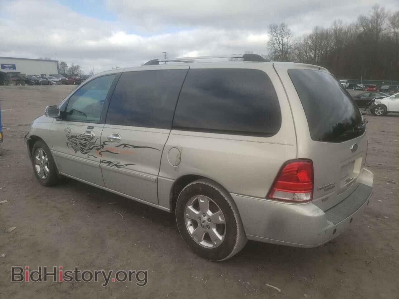 2006 FORD FREESTAR - VIN: 2FMDA58226BA38141 - Фото 2