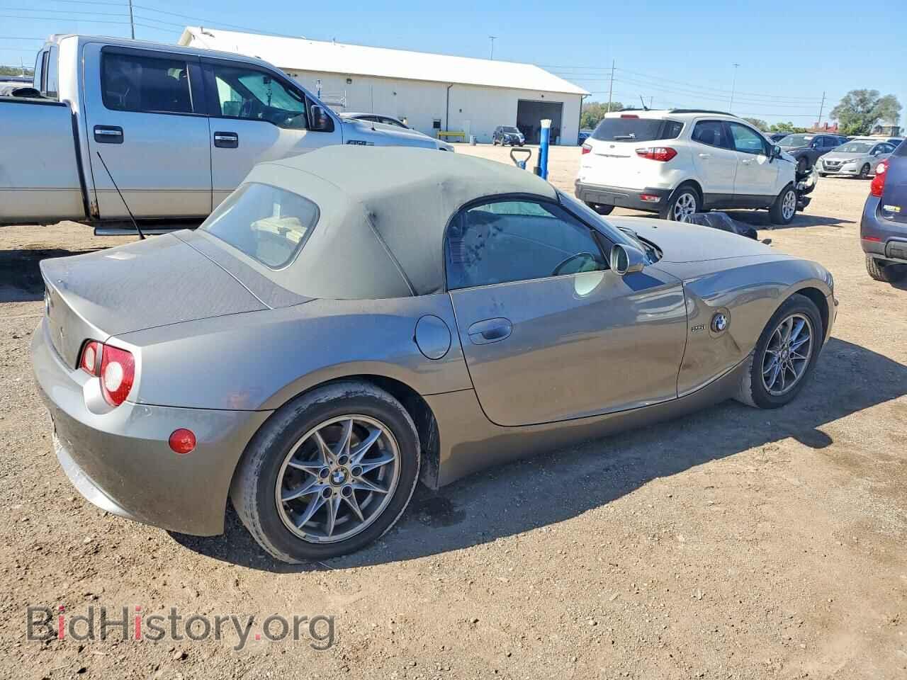 2005 BMW Z4 - VIN: 4USBT33595LS56808 - Фото 3