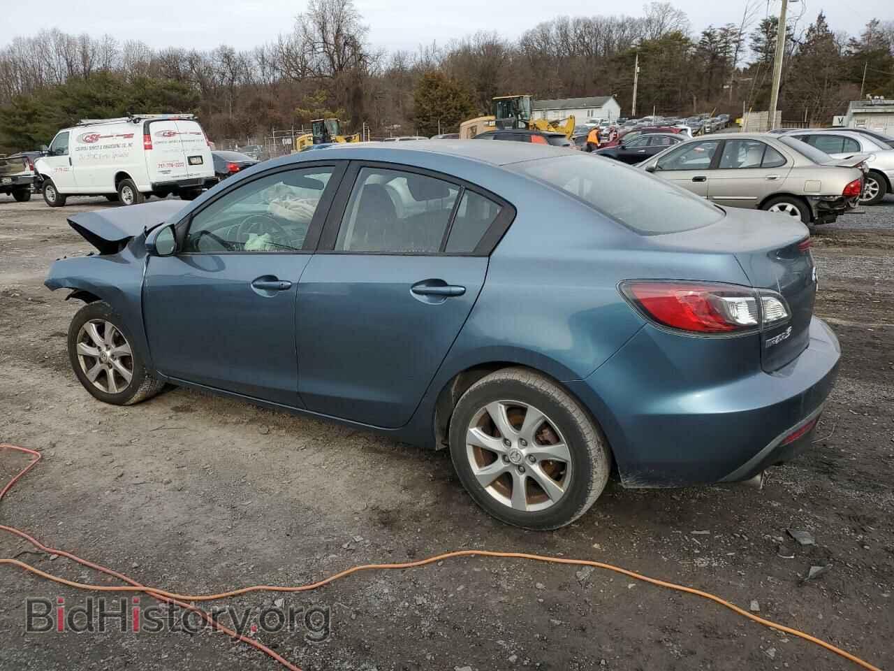 2011 MAZDA 3 - VIN: JM1BL1VG3B1418349 - Фото 2