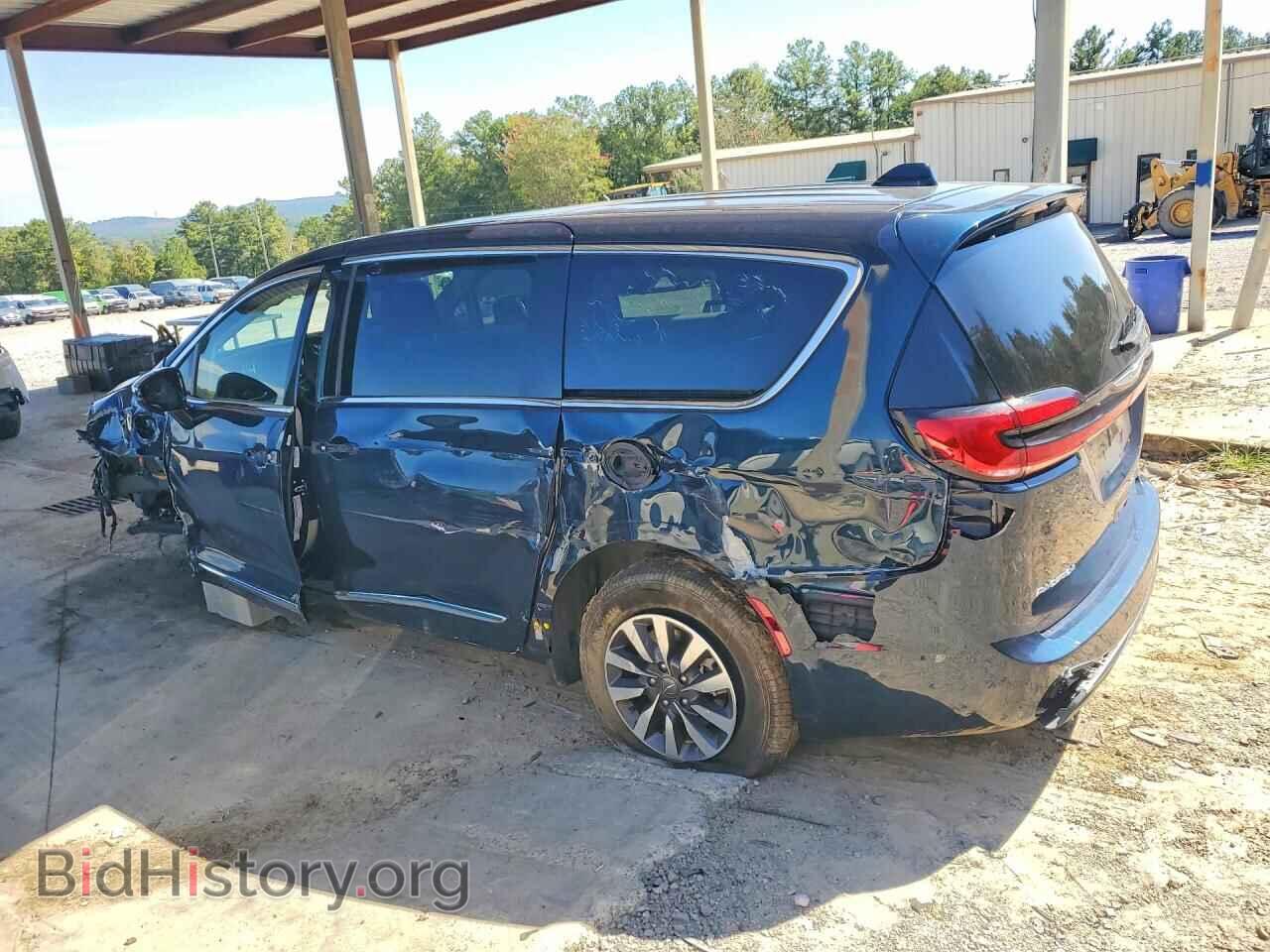 2023 CHRYSLER PACIFICA - VIN: 2C4RC1S76PR632323 - Photo 2