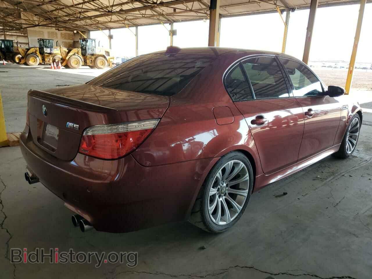 2008 BMW M5 - VIN: WBSNB93528CX08037 - Photo 3