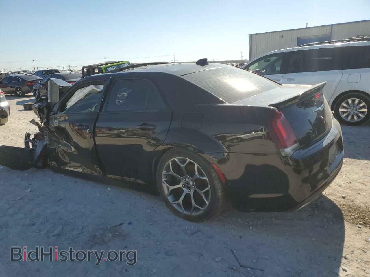 2015 CHRYSLER 300 - VIN: 2C3CCABG3FH781447 - Фото 2