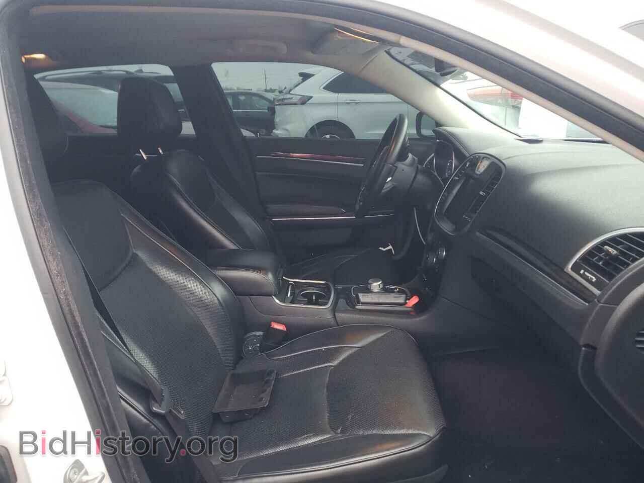 2017 CHRYSLER 300 - VIN: 2C3CCAEG3HH559957 - Фото 5