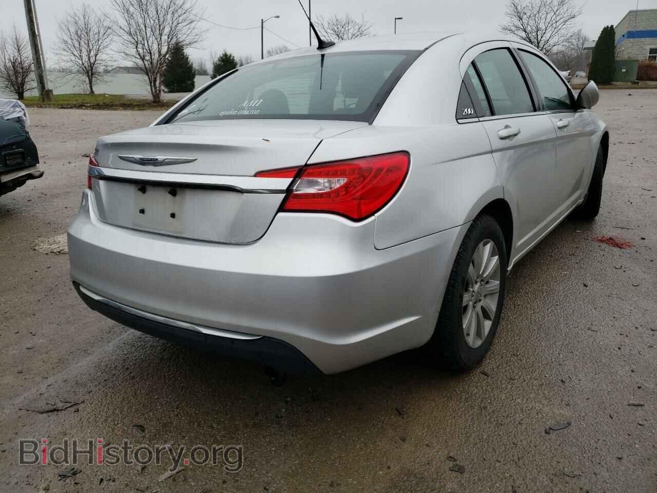 2011 CHRYSLER 200 - VIN: 1C3BC1FB2BN512867 - Фото 4
