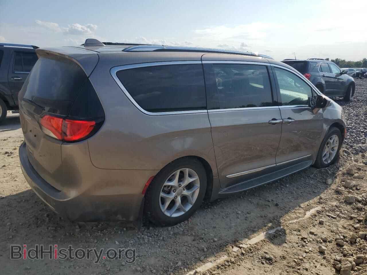 2017 CHRYSLER PACIFICA - VIN: 2C4RC1EG3HR622328 - Фото 3