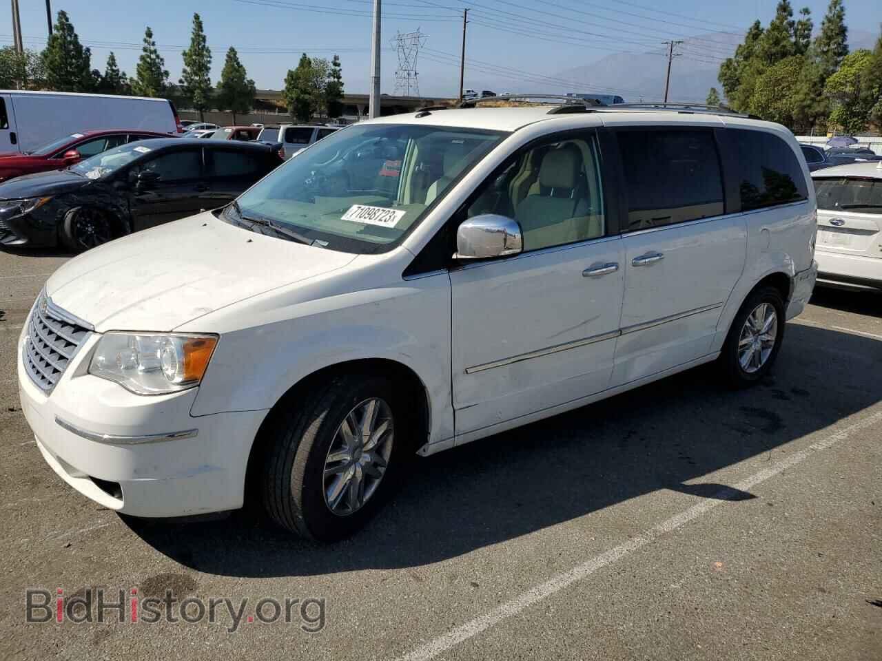 Photo 2A4RR7DX4AR448742 - CHRYSLER MINIVAN 2010