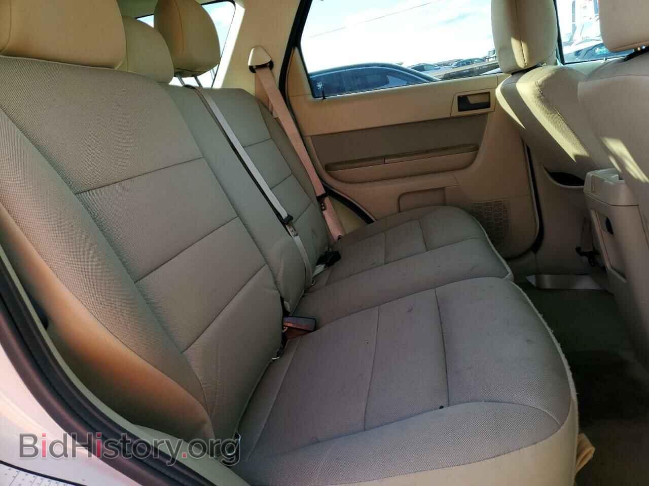 2011 FORD ESCAPE - VIN: 1FMCU0D79BKC19180 - Фото 11
