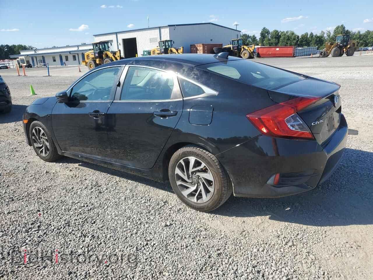 2017 HONDA CIVIC - VIN: 19XFC2F79HE204056 - Фото 2