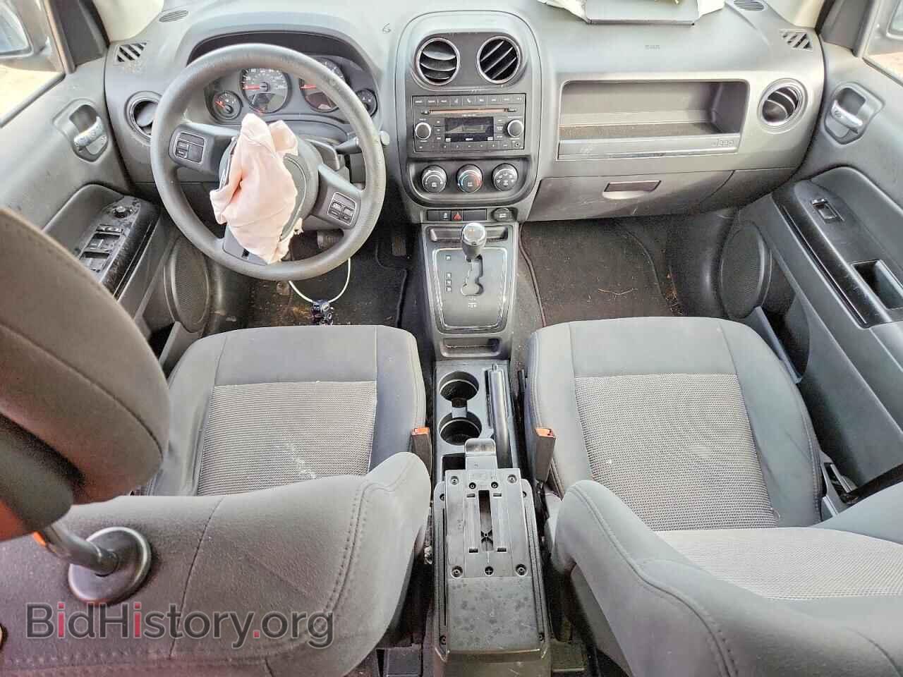 2011 JEEP COMPASS - VIN: 1J4NF1FB9BD134949 - Photo 8