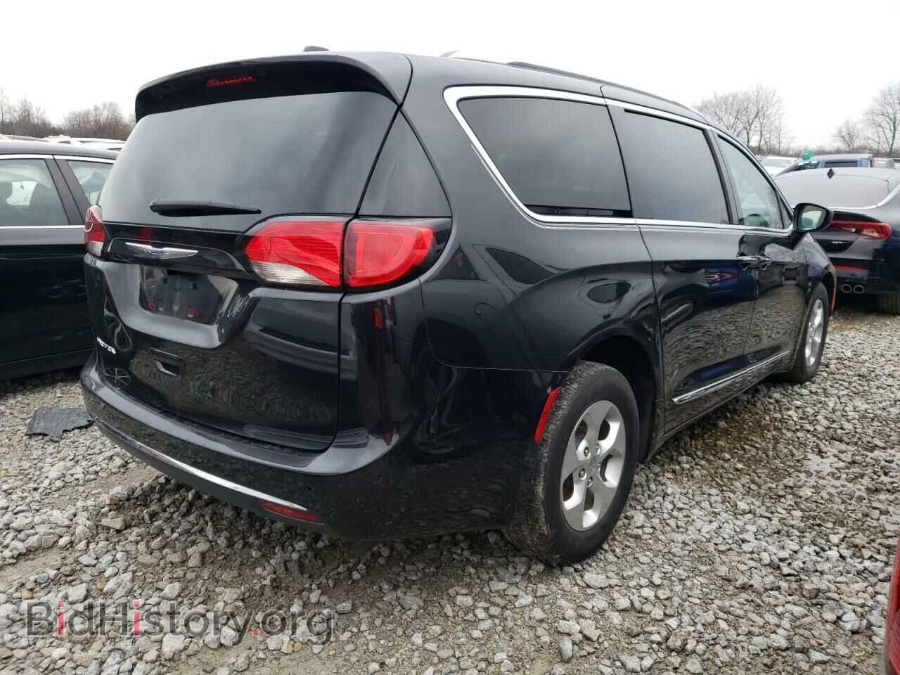 2017 CHRYSLER PACIFICA - VIN: 2C4RC1EG5HR543582 - Photo 3