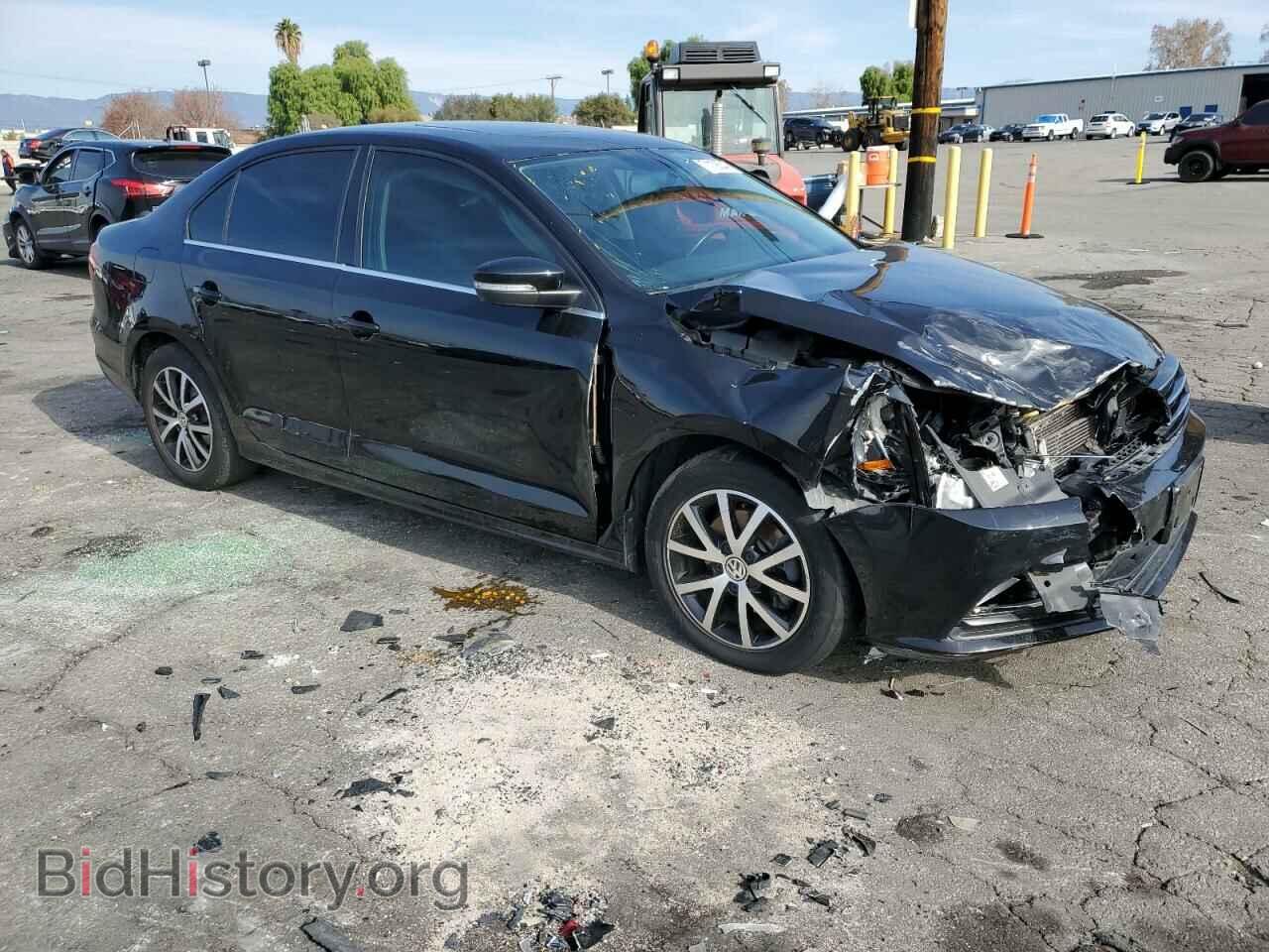 2017 VOLKSWAGEN JETTA - VIN: 3VWDB7AJXHM400617 - Фото 4