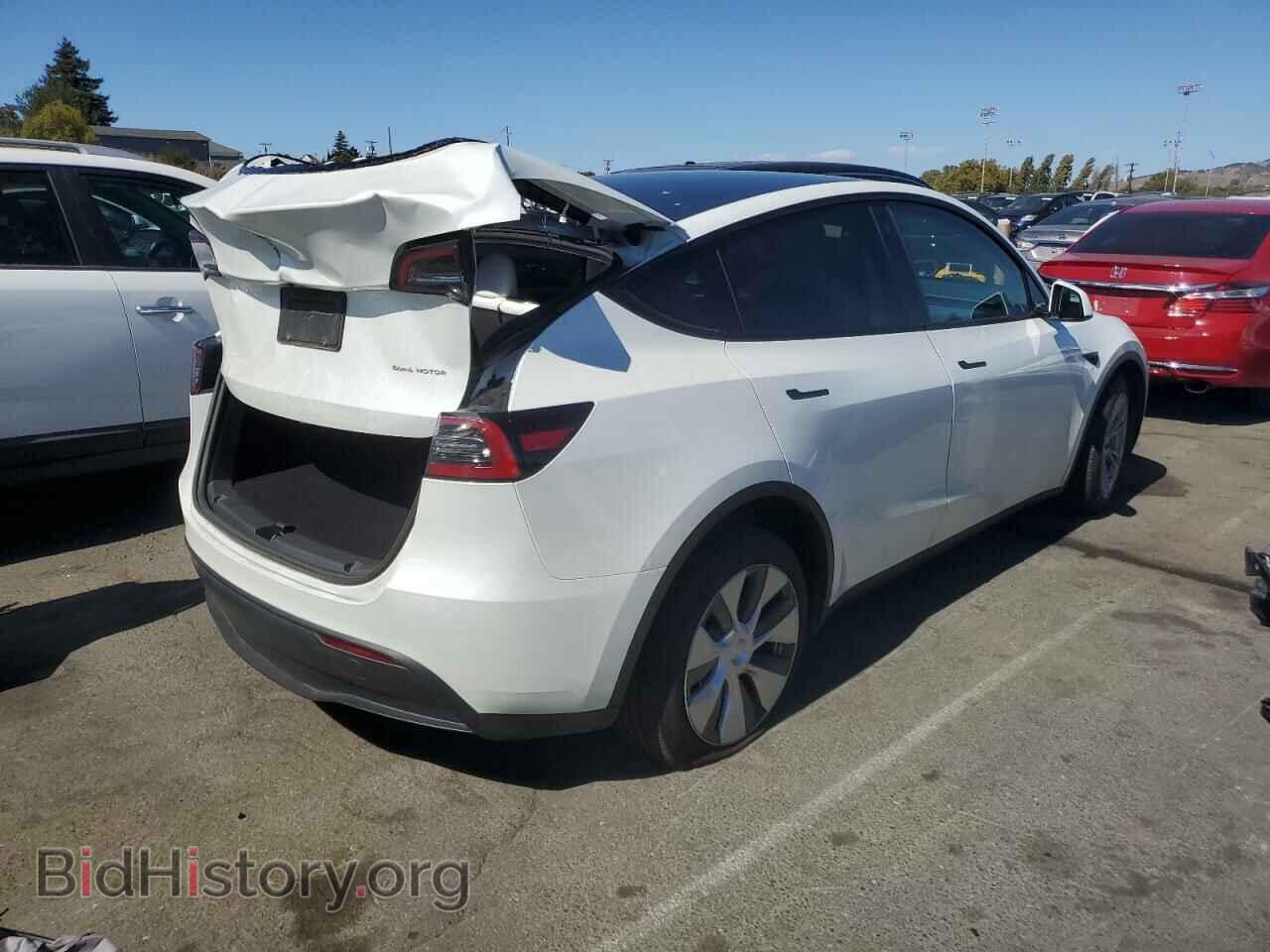 2023 TESLA MODEL Y - VIN: 7SAYGDEEXPF676805 - Фото 3