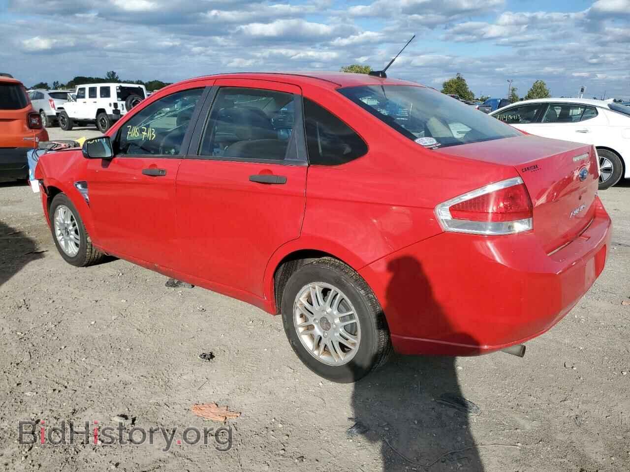 2008 FORD FOCUS - VIN: 1FAHP35N38W210191 - Фото 2