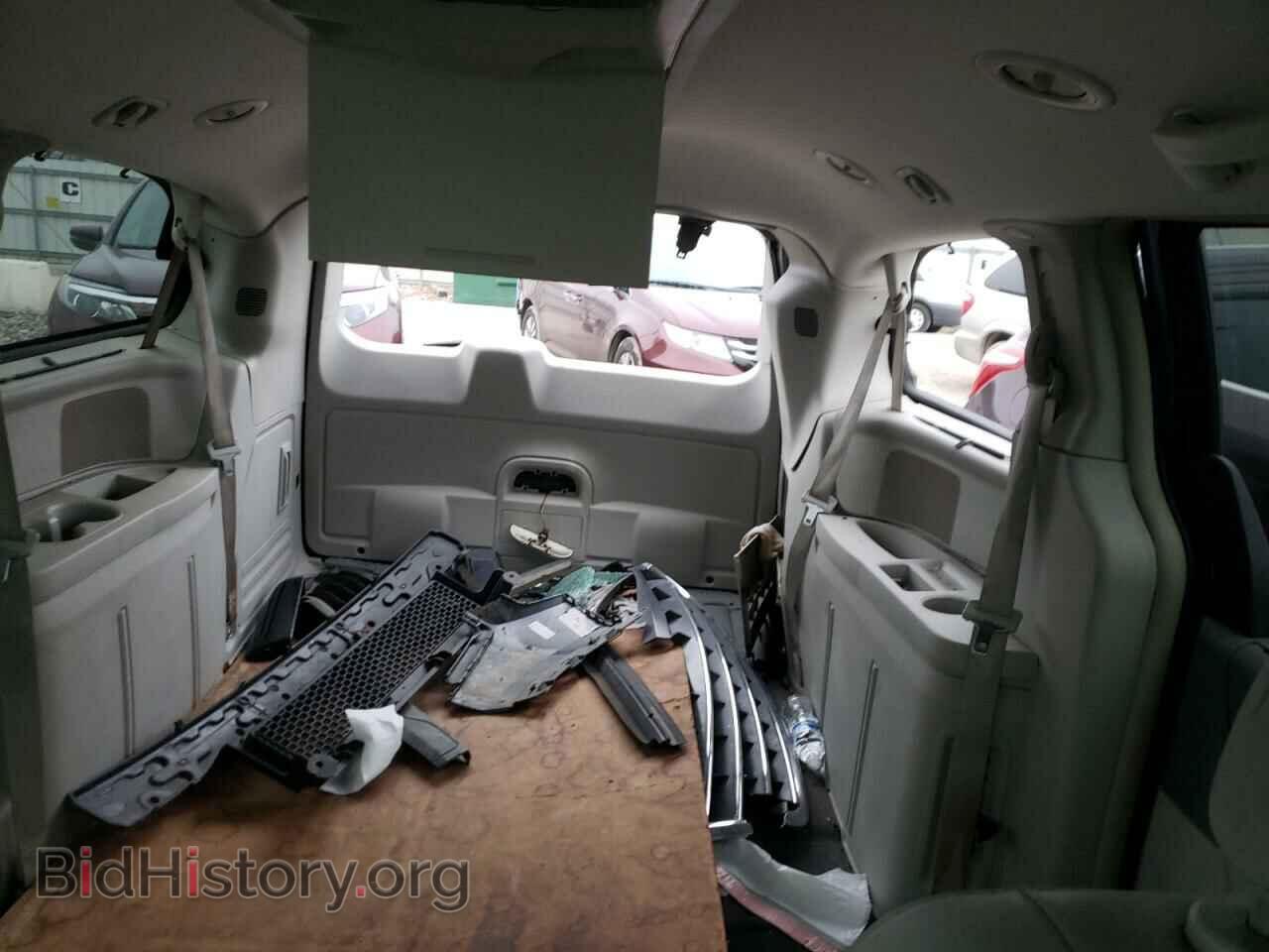 2008 CHRYSLER MINIVAN - VIN: 2A8HR54P68R823426 - Фото 10