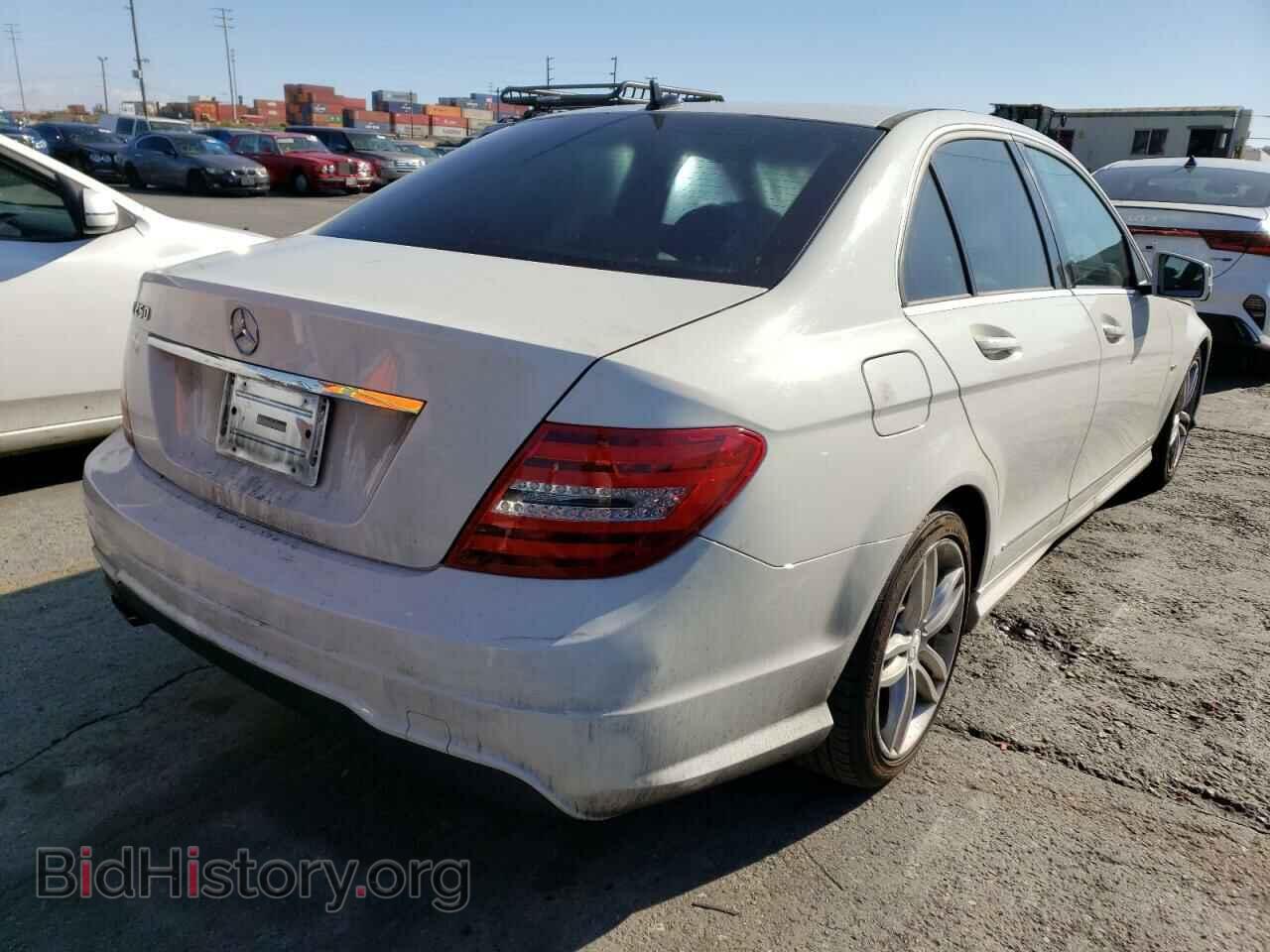 2012 MERCEDES-BENZ C-CLASS - VIN: WDDGF4HB1CA621990 - Фото 3