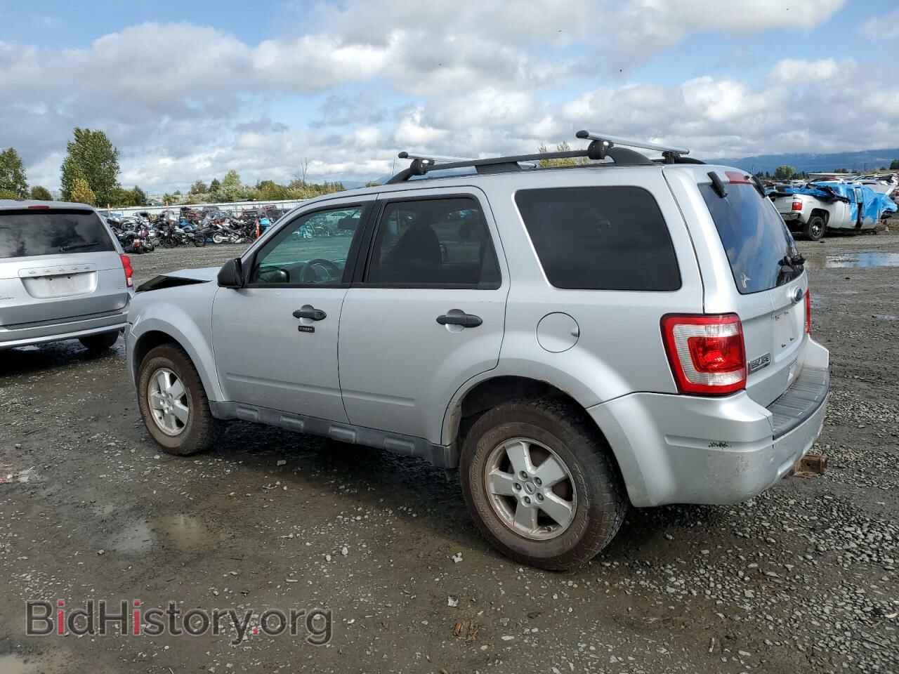 2011 FORD ESCAPE - VIN: 1FMCU9DG0BKC69437 - Photo 2