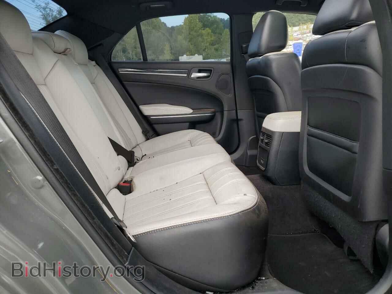 2017 CHRYSLER 300 - VIN: 2C3CCABG1HH614510 - Фото 10